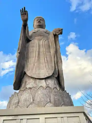 東本願寺本廟 牛久浄苑（牛久大仏）(茨城県)