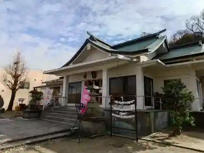 糸縄神社の{uncategorized: "未分類", other: "その他", undefined: "問題あり", building: "その他建物", grave: "お墓", sacred_gate: "鳥居", guardian: "狛犬", statue: "像", buddha: "仏像", history: "歴史", nature: "自然", garden: "庭園", animal: "動物", pagoda: "塔", temizu: "手水舎", mountain_gate: "山門・神門", sanctuary: "本殿・本堂", subordinate: "末社・摂社", art: "芸術", scenery: "景色", jizo: "地蔵", ema: "絵馬", goshuin: "御朱印", omikuji: "おみくじ", items: "授与品その他", amulet: "お守り", goshuincho: "御朱印帳", eats: "食事", festival: "お祭り", votive_dance: "神楽", shichigosan: "七五三参", wedding: "結婚式", experience: "体験その他", initially: "初詣", around: "周辺", anti_infection: "感染症対策"}