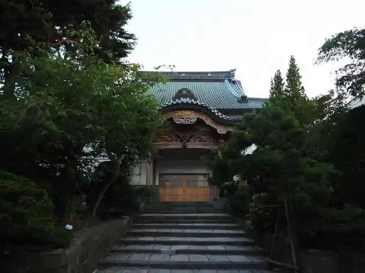 実行寺の本殿・本堂