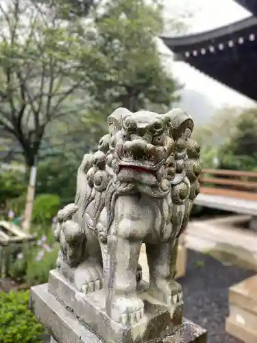 白山神社の狛犬