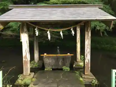 赤城神社(三夜沢町)の手水舎