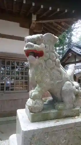 尾津神社の狛犬