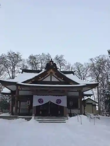 鷹栖神社の本殿