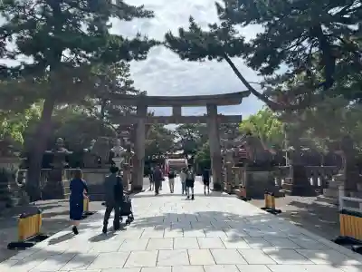 住吉大社の{uncategorized: "未分類", other: "その他", undefined: "問題あり", building: "その他建物", grave: "お墓", sacred_gate: "鳥居", guardian: "狛犬", statue: "像", buddha: "仏像", history: "歴史", nature: "自然", garden: "庭園", animal: "動物", pagoda: "塔", temizu: "手水舎", mountain_gate: "山門・神門", sanctuary: "本殿・本堂", subordinate: "末社・摂社", art: "芸術", scenery: "景色", jizo: "地蔵", ema: "絵馬", goshuin: "御朱印", omikuji: "おみくじ", items: "授与品その他", amulet: "お守り", goshuincho: "御朱印帳", eats: "食事", festival: "お祭り", votive_dance: "神楽", shichigosan: "七五三参", wedding: "結婚式", experience: "体験その他", initially: "初詣", around: "周辺", anti_infection: "感染症対策"}