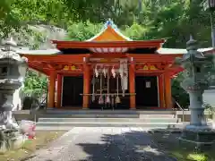 雷神社の本殿