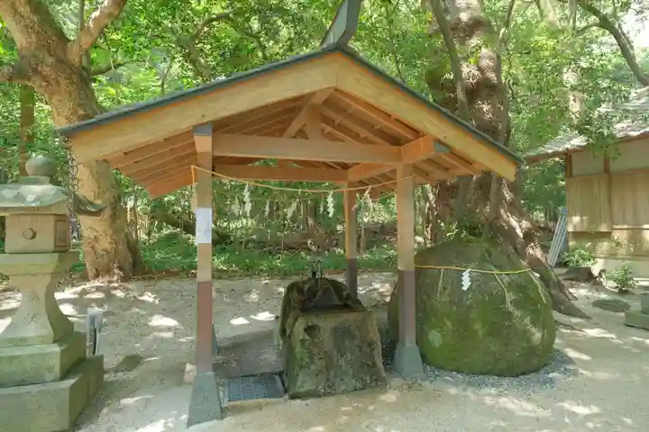 花窟神社の手水舎