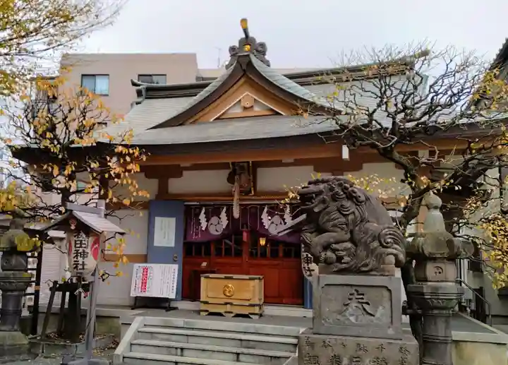 穏田神社の本殿・本堂