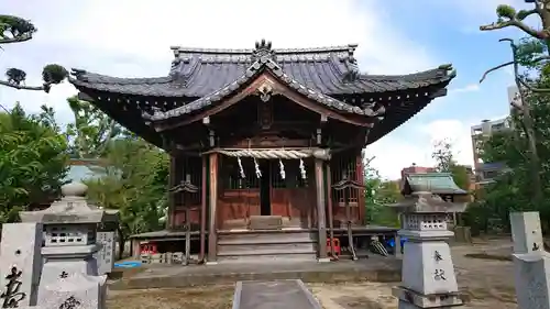 湯神社の本殿