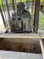 三尾神社の手水舎