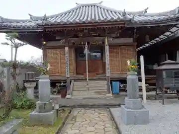 極楽寺の本殿・本堂