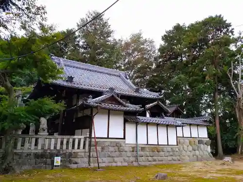 神明神社の本殿