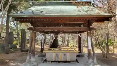 四柱神社の手水舎