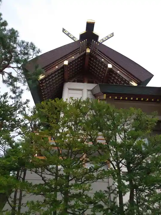 烈々布神社の本殿・本堂
