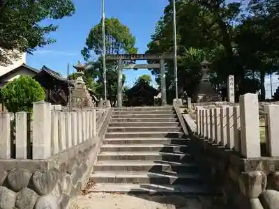 六所神社の鳥居