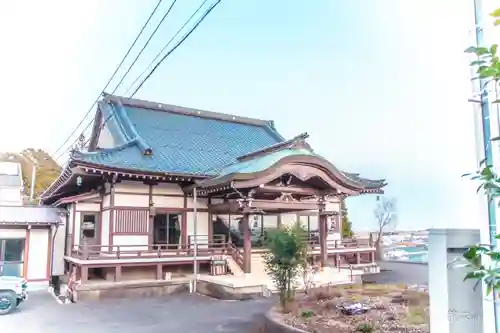 弘誓寺の本殿・本堂