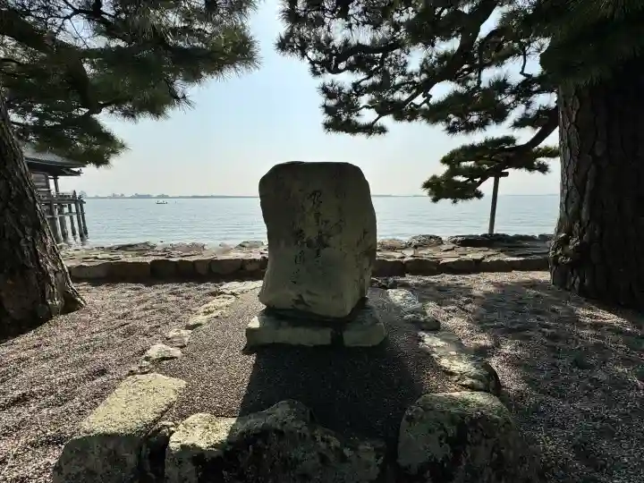 満月寺(浮御堂)の{uncategorized: "未分類", other: "その他", undefined: "問題あり", building: "その他建物", grave: "お墓", sacred_gate: "鳥居", guardian: "狛犬", statue: "像", buddha: "仏像", history: "歴史", nature: "自然", garden: "庭園", animal: "動物", pagoda: "塔", temizu: "手水舎", mountain_gate: "山門・神門", sanctuary: "本殿・本堂", subordinate: "末社・摂社", art: "芸術", scenery: "景色", jizo: "地蔵", ema: "絵馬", goshuin: "御朱印", omikuji: "おみくじ", items: "授与品その他", amulet: "お守り", goshuincho: "御朱印帳", eats: "食事", festival: "お祭り", votive_dance: "神楽", shichigosan: "七五三参", wedding: "結婚式", experience: "体験その他", initially: "初詣", around: "周辺", anti_infection: "感染症対策"}