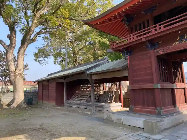 素盞嗚神社の山門・神門