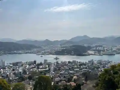 千光寺の{uncategorized: "未分類", other: "その他", undefined: "問題あり", building: "その他建物", grave: "お墓", sacred_gate: "鳥居", guardian: "狛犬", statue: "像", buddha: "仏像", history: "歴史", nature: "自然", garden: "庭園", animal: "動物", pagoda: "塔", temizu: "手水舎", mountain_gate: "山門・神門", sanctuary: "本殿・本堂", subordinate: "末社・摂社", art: "芸術", scenery: "景色", jizo: "地蔵", ema: "絵馬", goshuin: "御朱印", omikuji: "おみくじ", items: "授与品その他", amulet: "お守り", goshuincho: "御朱印帳", eats: "食事", festival: "お祭り", votive_dance: "神楽", shichigosan: "七五三参", wedding: "結婚式", experience: "体験その他", initially: "初詣", around: "周辺", anti_infection: "感染症対策"}