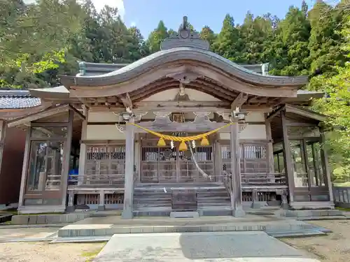 伊夜比咩神社の本殿