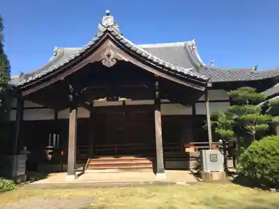 高野山真言宗海龍山本泉寺増徳院の本殿・本堂
