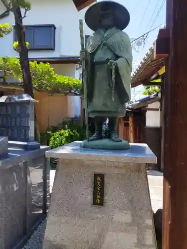 教應寺(大阪府)