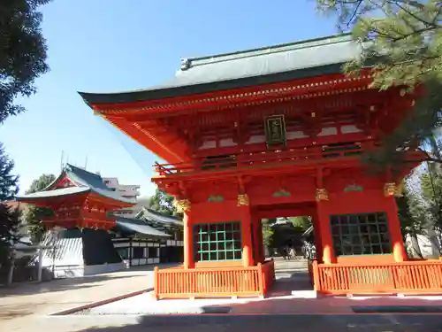 穴八幡宮の山門・神門