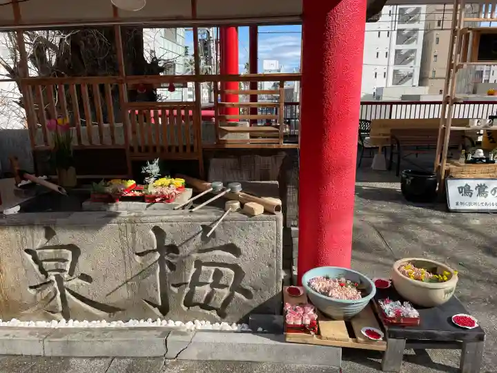 徳島眉山天神社の{uncategorized: "未分類", other: "その他", undefined: "問題あり", building: "その他建物", grave: "お墓", sacred_gate: "鳥居", guardian: "狛犬", statue: "像", buddha: "仏像", history: "歴史", nature: "自然", garden: "庭園", animal: "動物", pagoda: "塔", temizu: "手水舎", mountain_gate: "山門・神門", sanctuary: "本殿・本堂", subordinate: "末社・摂社", art: "芸術", scenery: "景色", jizo: "地蔵", ema: "絵馬", goshuin: "御朱印", omikuji: "おみくじ", items: "授与品その他", amulet: "お守り", goshuincho: "御朱印帳", eats: "食事", festival: "お祭り", votive_dance: "神楽", shichigosan: "七五三参", wedding: "結婚式", experience: "体験その他", initially: "初詣", around: "周辺", anti_infection: "感染症対策"}