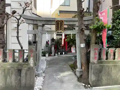 讃岐小白稲荷神社の鳥居
