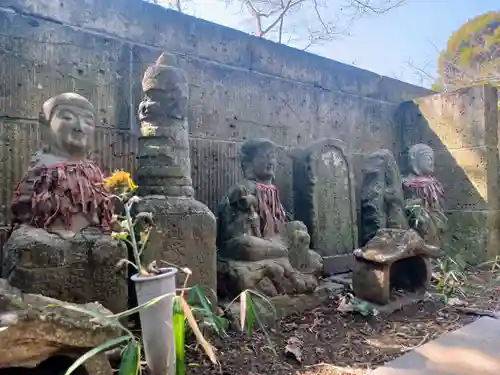 雲性寺の仏像