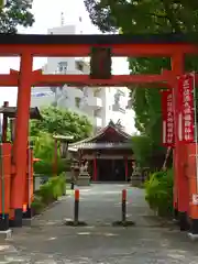 源九郎稲荷神社の鳥居