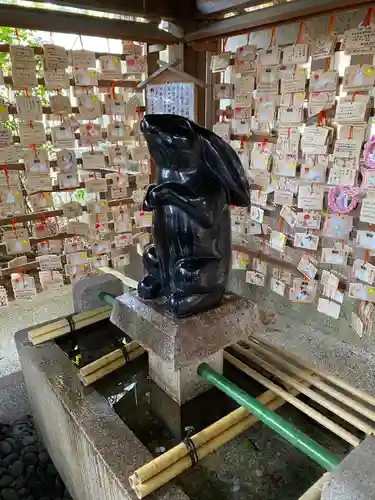 岡崎神社の手水舎