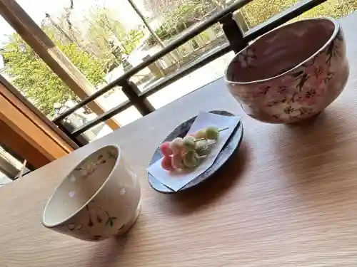 安養寺の{uncategorized: "未分類", other: "その他", undefined: "問題あり", building: "その他建物", grave: "お墓", sacred_gate: "鳥居", guardian: "狛犬", statue: "像", buddha: "仏像", history: "歴史", nature: "自然", garden: "庭園", animal: "動物", pagoda: "塔", temizu: "手水舎", mountain_gate: "山門・神門", sanctuary: "本殿・本堂", subordinate: "末社・摂社", art: "芸術", scenery: "景色", jizo: "地蔵", ema: "絵馬", goshuin: "御朱印", omikuji: "おみくじ", items: "授与品その他", amulet: "お守り", goshuincho: "御朱印帳", eats: "食事", festival: "お祭り", votive_dance: "神楽", shichigosan: "七五三参", wedding: "結婚式", experience: "体験その他", initially: "初詣", around: "周辺", anti_infection: "感染症対策"}