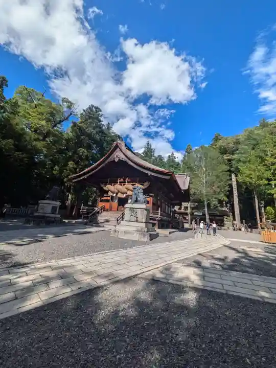 諏訪大社下社秋宮(長野県)