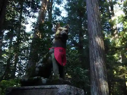 三峯神社の狛犬