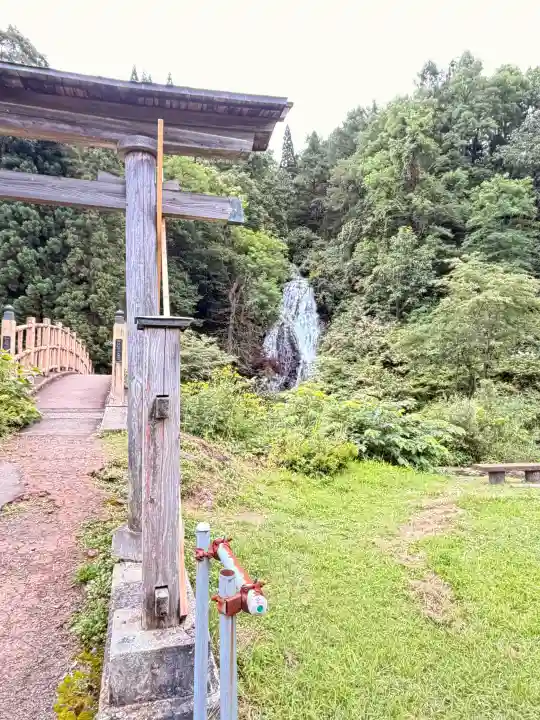 七滝神社(秋田県)