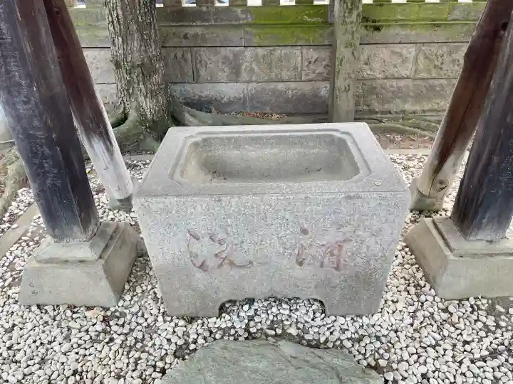 伊奈利神社の{uncategorized: "未分類", other: "その他", undefined: "問題あり", building: "その他建物", grave: "お墓", sacred_gate: "鳥居", guardian: "狛犬", statue: "像", buddha: "仏像", history: "歴史", nature: "自然", garden: "庭園", animal: "動物", pagoda: "塔", temizu: "手水舎", mountain_gate: "山門・神門", sanctuary: "本殿・本堂", subordinate: "末社・摂社", art: "芸術", scenery: "景色", jizo: "地蔵", ema: "絵馬", goshuin: "御朱印", omikuji: "おみくじ", items: "授与品その他", amulet: "お守り", goshuincho: "御朱印帳", eats: "食事", festival: "お祭り", votive_dance: "神楽", shichigosan: "七五三参", wedding: "結婚式", experience: "体験その他", initially: "初詣", around: "周辺", anti_infection: "感染症対策"}