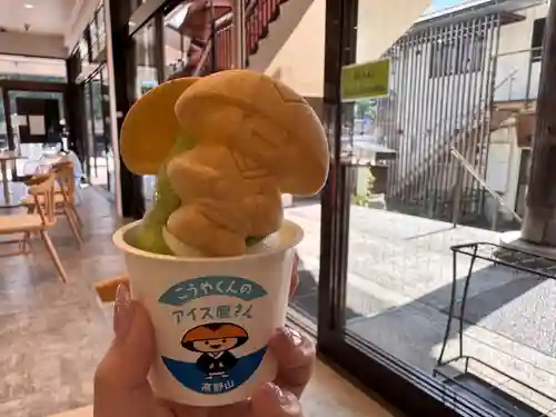 高野山金剛峯寺奥の院(和歌山県)