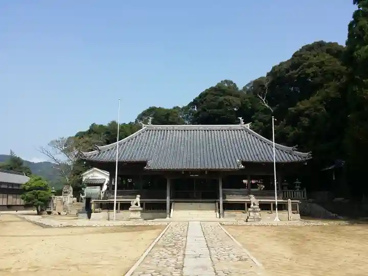 春日神社の本殿・本堂