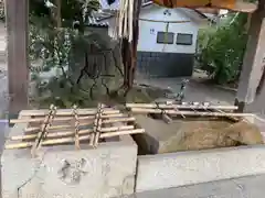 魚吹八幡神社の手水