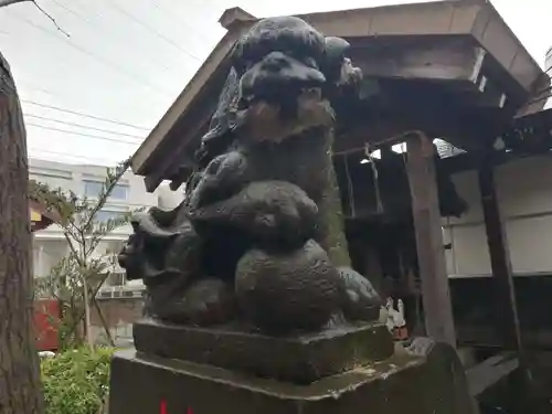 羽田神社の狛犬