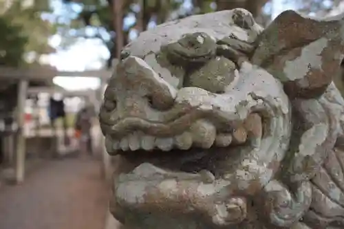 鎭國守國神社の狛犬