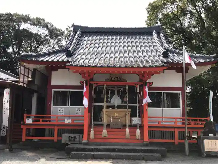 八幡神社の本殿・本堂