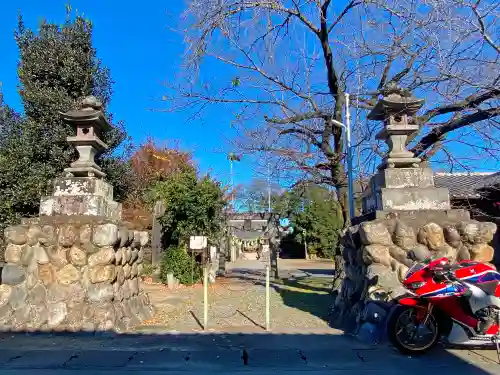 知形神社の塔