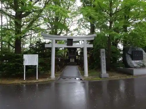 亀田八幡宮の末社