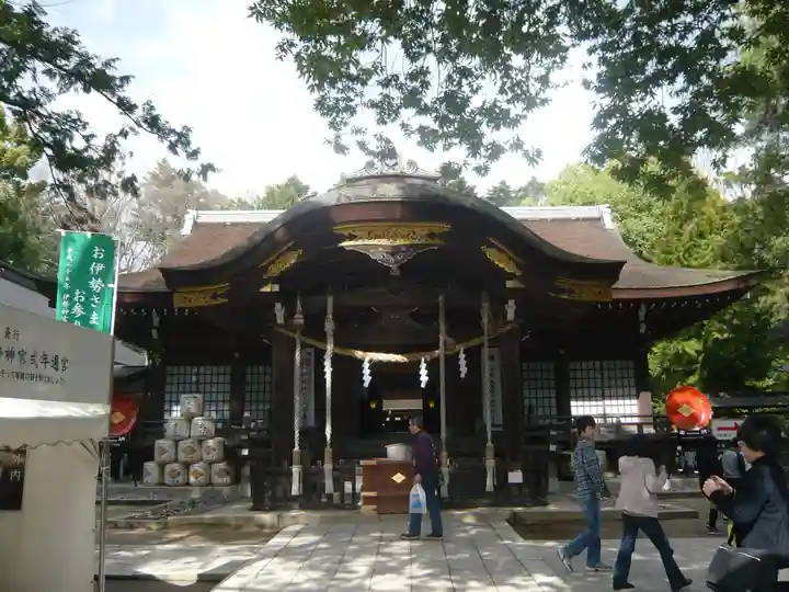 武田神社の本殿・本堂