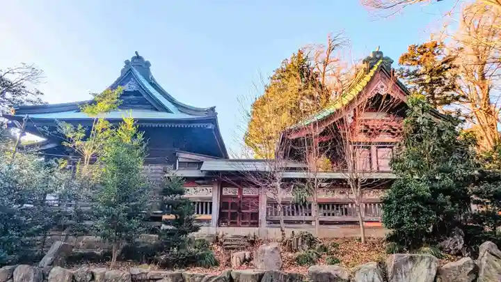 飯綱神社の本殿・本堂
