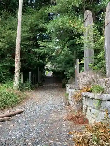 加波山本宮の建物その他