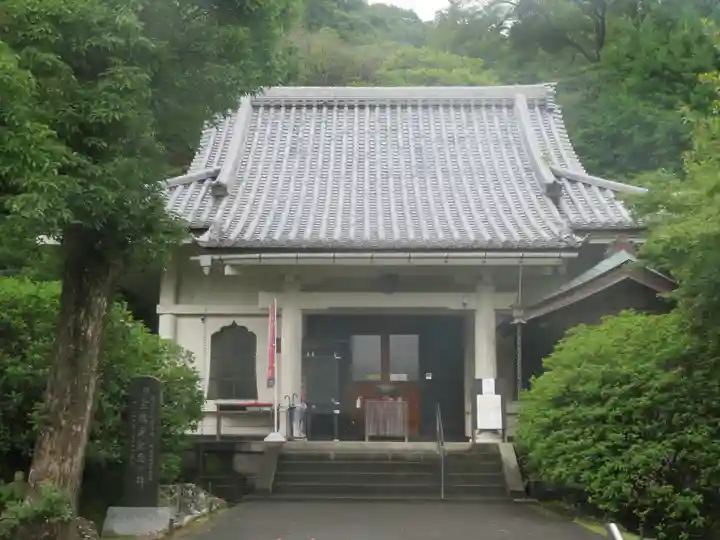 願成就院の本殿・本堂