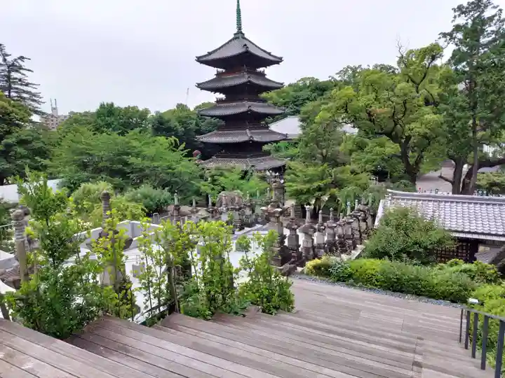 八事山 興正寺の庭園