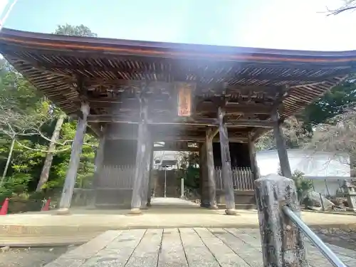 松尾寺の{uncategorized: "未分類", other: "その他", undefined: "問題あり", building: "その他建物", grave: "お墓", sacred_gate: "鳥居", guardian: "狛犬", statue: "像", buddha: "仏像", history: "歴史", nature: "自然", garden: "庭園", animal: "動物", pagoda: "塔", temizu: "手水舎", mountain_gate: "山門・神門", sanctuary: "本殿・本堂", subordinate: "末社・摂社", art: "芸術", scenery: "景色", jizo: "地蔵", ema: "絵馬", goshuin: "御朱印", omikuji: "おみくじ", items: "授与品その他", amulet: "お守り", goshuincho: "御朱印帳", eats: "食事", festival: "お祭り", votive_dance: "神楽", shichigosan: "七五三参", wedding: "結婚式", experience: "体験その他", initially: "初詣", around: "周辺", anti_infection: "感染症対策"}